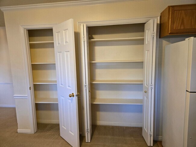 Building Photo - Beautiful Orem 2 bedroom condo