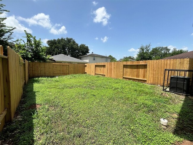 Building Photo - 3730 Lehall St