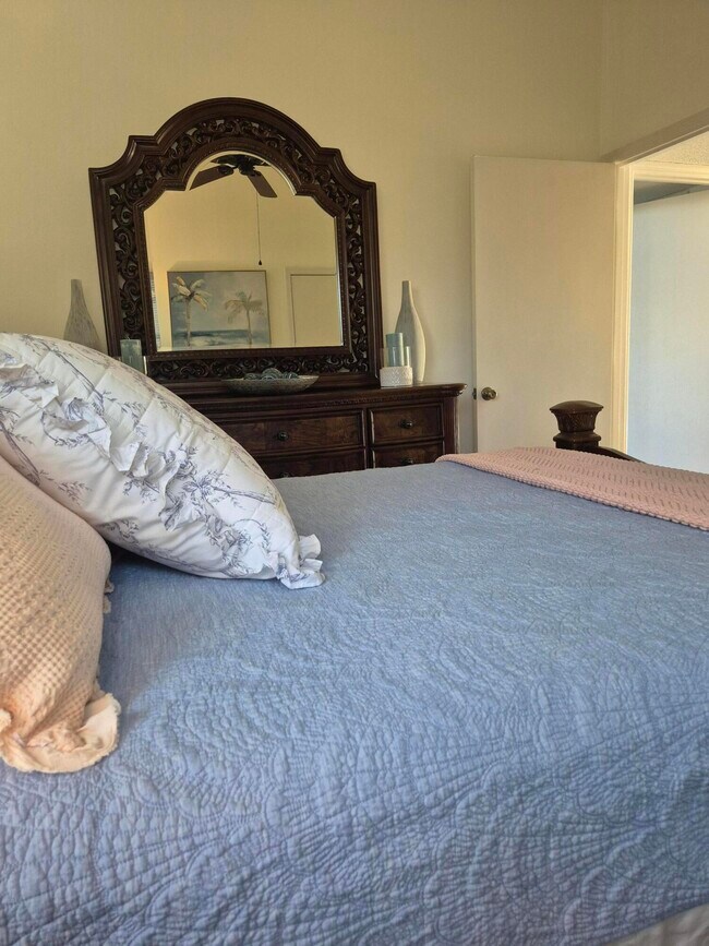 Building Photo - 1975 Westminster Cir