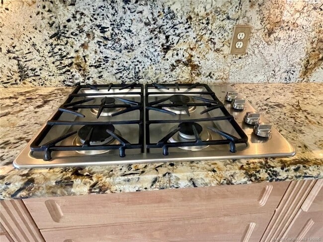 Building Photo - 1397 SW 24th Ln