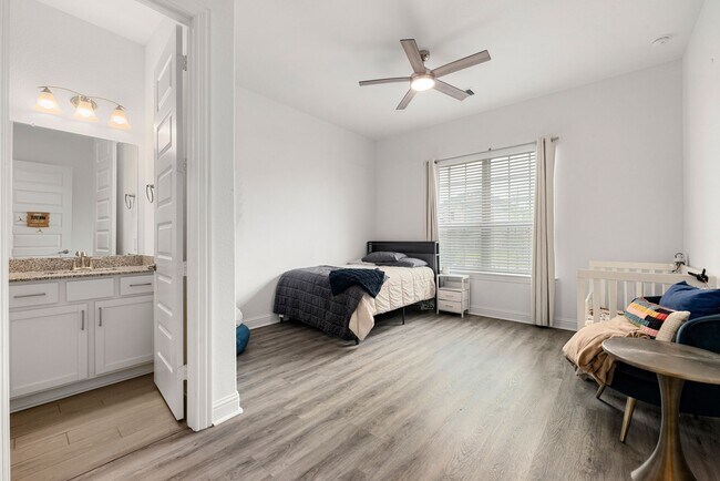 Building Photo - 31611 Donoso Dr