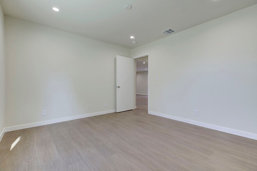 Building Photo - 7710 Wentworth St