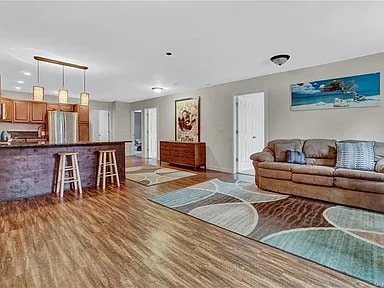 Building Photo - Single Family Home For Rent