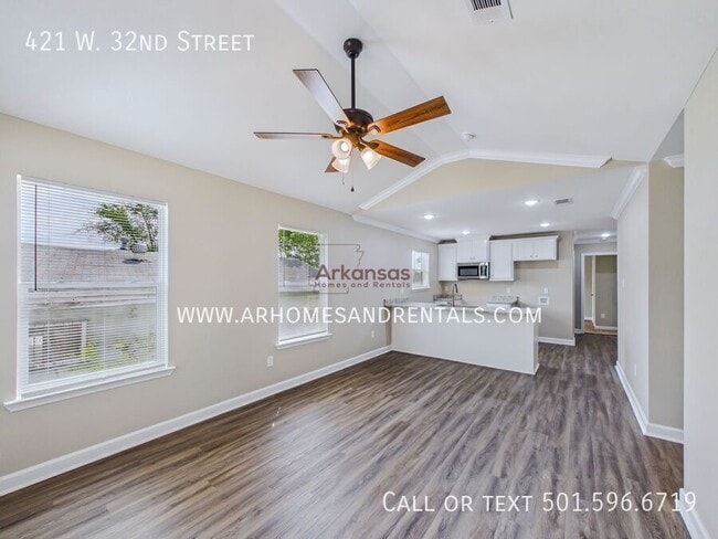 Building Photo - 421 W 32nd St