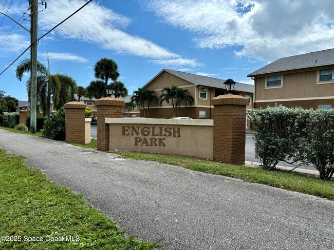 Building Photo - 216 Preston Ln