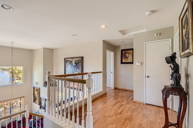 Building Photo - Furnished luxury spacious single family house. Gustavo Lopez AMSI