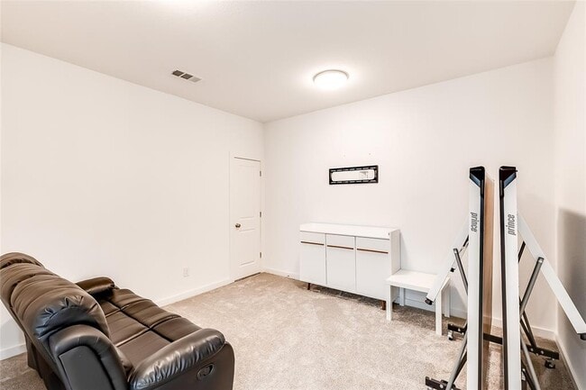 Building Photo - 833 Whitetail Dr