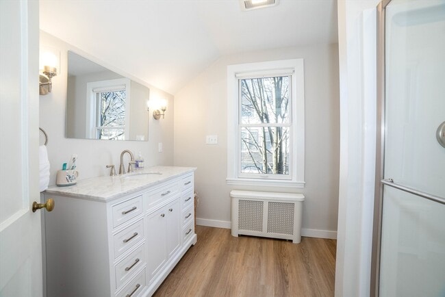 Building Photo - 47 Florence St