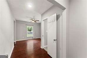 Building Photo - 2756 Gresham Rd S E