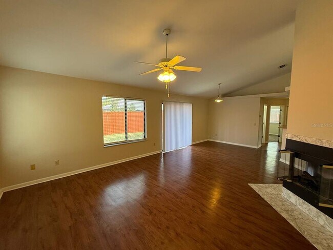 Building Photo - 2260 NW 41st Pl