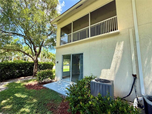 Building Photo - 12572 Shoreline Dr