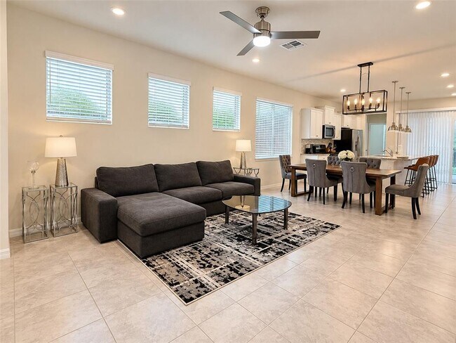 Building Photo - 7328 Oakmoss Loop