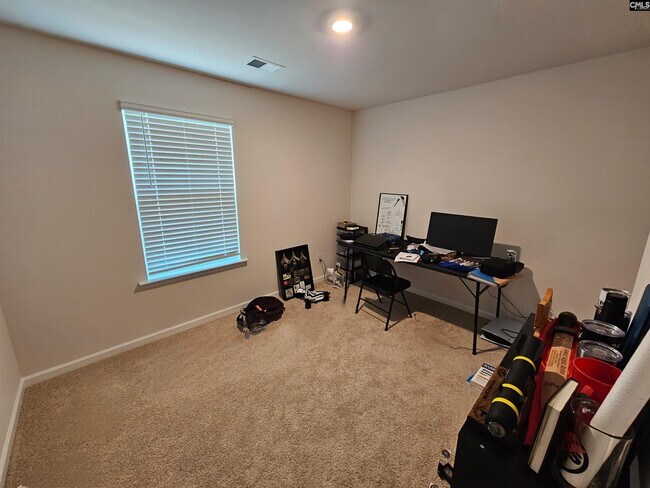 Building Photo - 152 Woodmere Dr