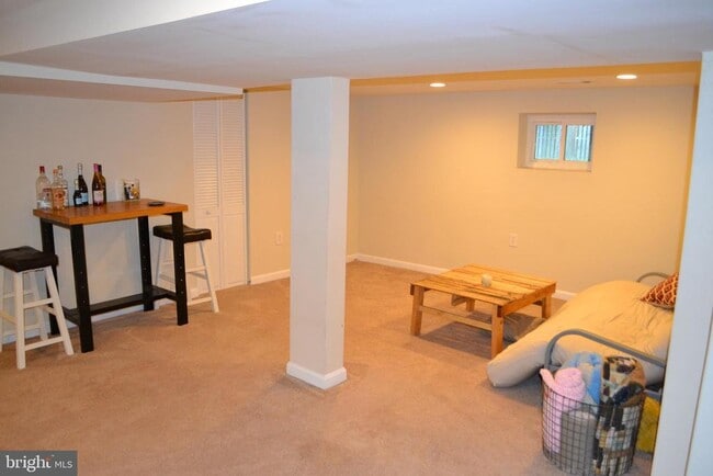 Building Photo - 114 Southfield Rd