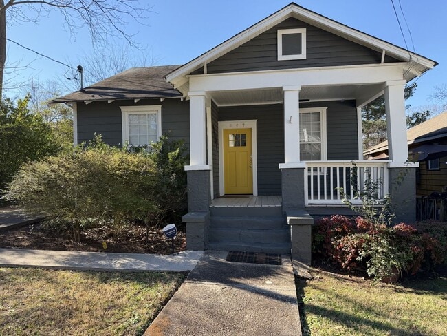 Interior Photo - Fully Gated 3 Bed 2 Bath Plus Bonus Room