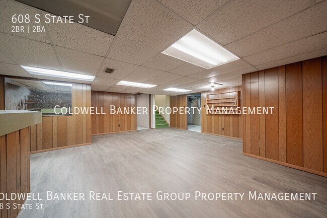 Building Photo - 608 S State St