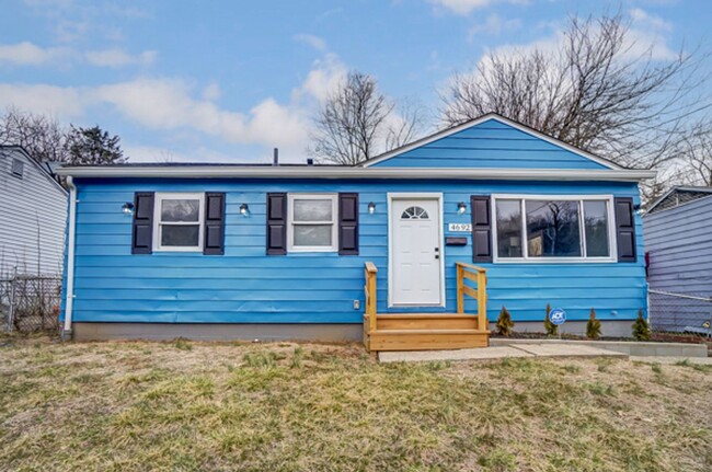 Primary Photo - Three Bedroom Home in North Side!!