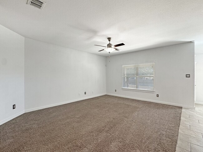 Building Photo - 13806 Quiet Fox Ln