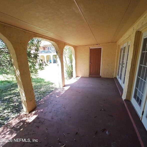 Building Photo - 3918 La Mirada Dr N