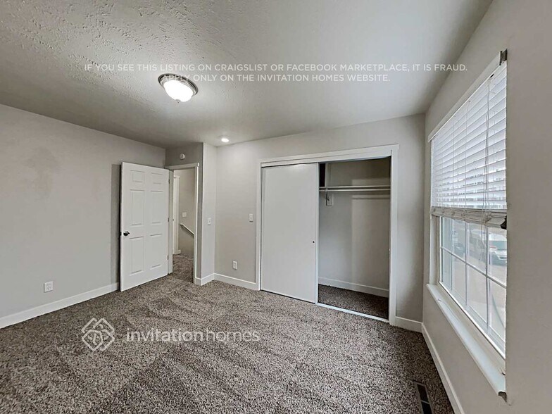 Building Photo - 3714 S Pitkin Cir