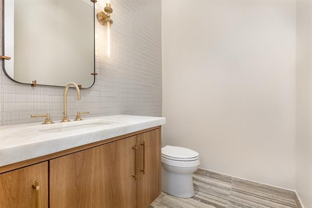 Building Photo - 4203 Normandy Ave