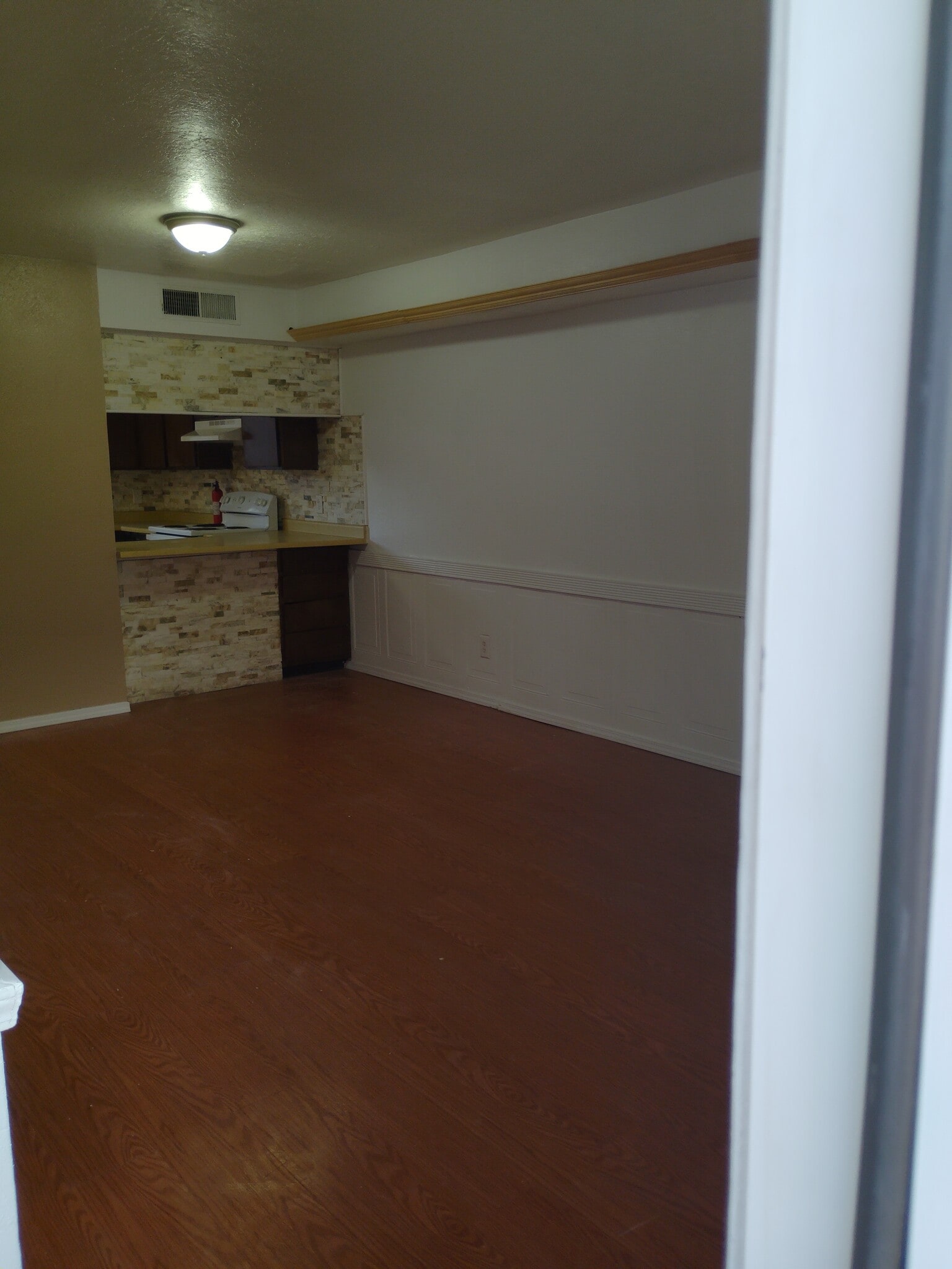 Building Photo - 12600 Copperwood Dr NE
