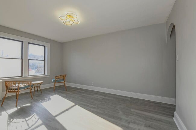 Primary Photo - 901 Grand Ave