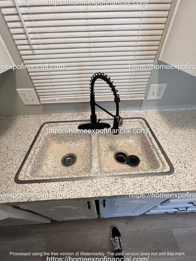 Building Photo - Nice Home For Rent