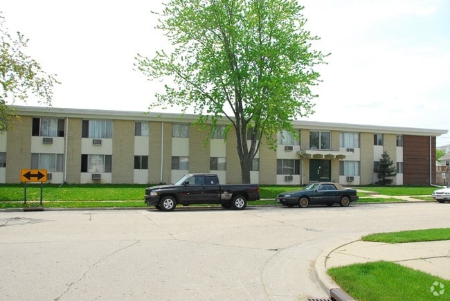 Building Photo - 5037 58th St