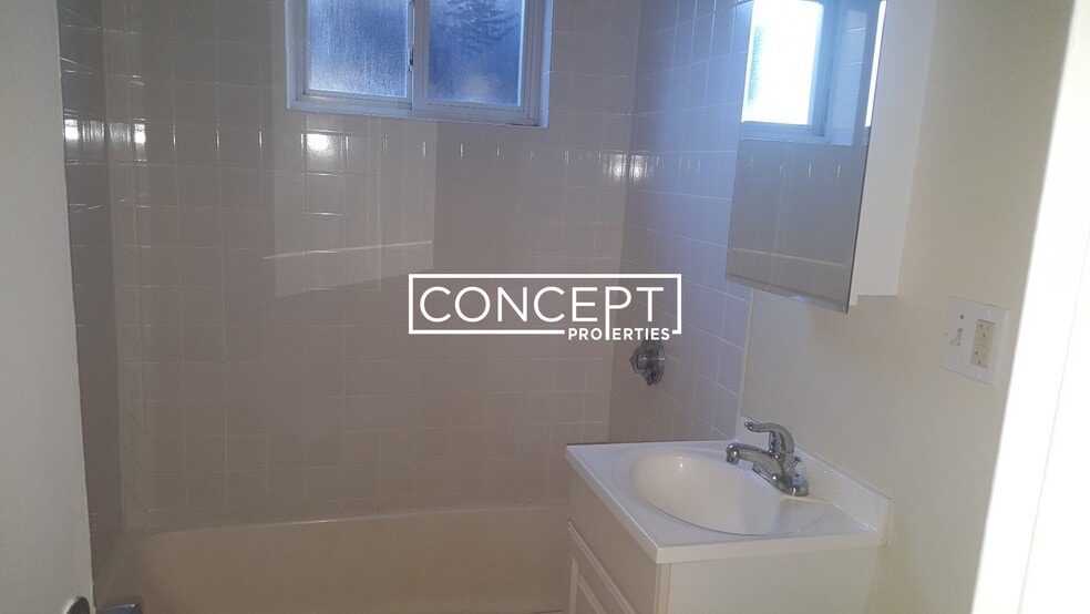 Building Photo - 69 Chiswick Rd