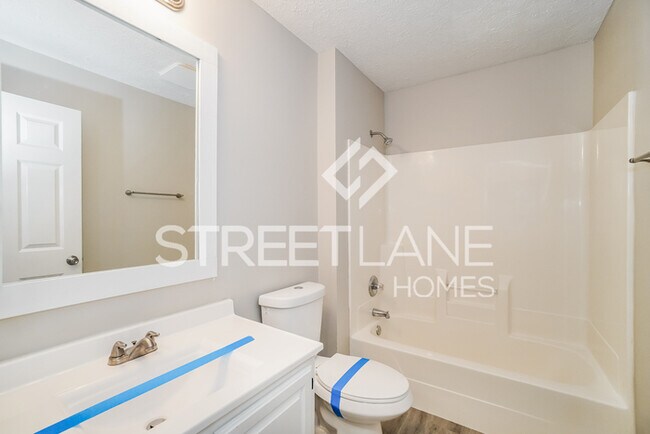 Building Photo - Charming 3 Bedroom in Whitehall!