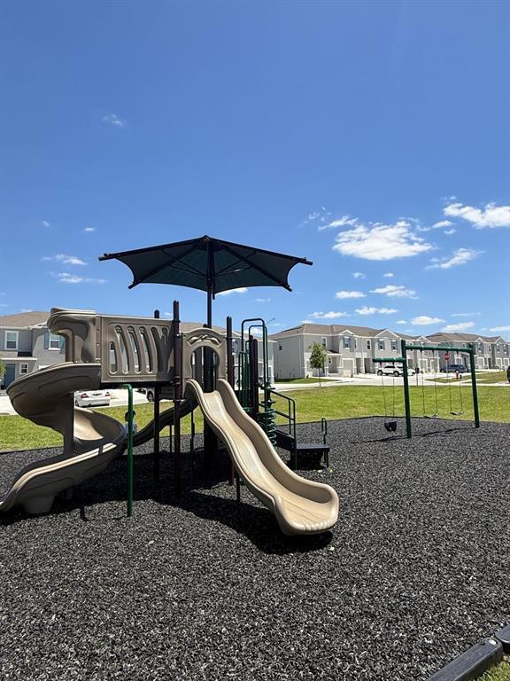 Building Photo - 1419 Plank Pl