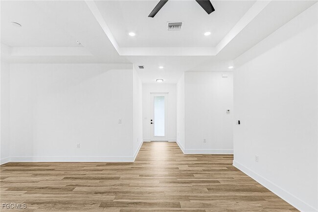 Building Photo - 3222 SW 15th Ave