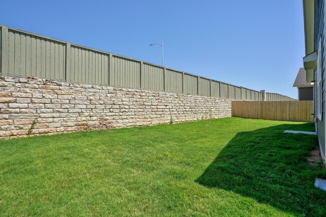 Building Photo - 7603 Ivy Trellis Trl