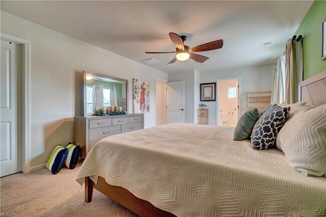 Building Photo - 800 Corcormant Ln