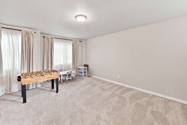 Building Photo - Beautiful 2025-Built 5 Bedroom Home with Finished Walk-Out Basement