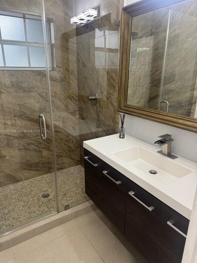 Building Photo - 7541 Miramar Pkwy