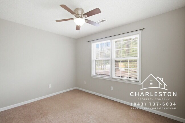 Building Photo - 1860 Piper Dr