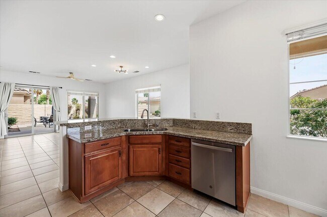 Building Photo - 81916 Avenida Del Toro