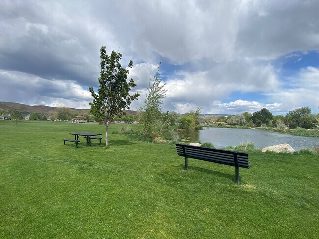 Building Photo - 7353 Summerwinds