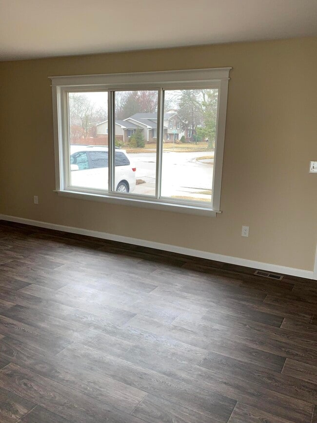 Building Photo - 41427 Larimore Ln