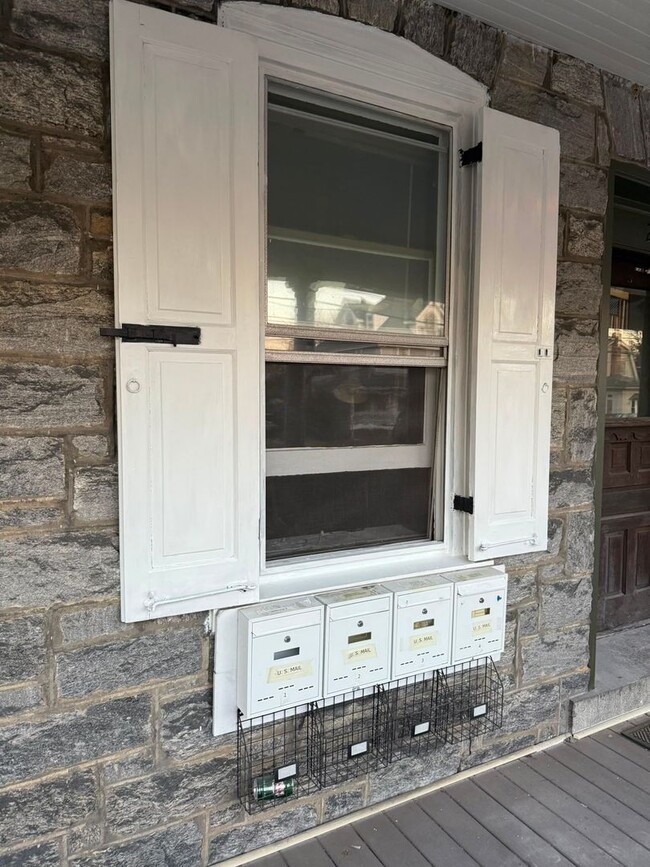 Building Photo - 236 W Ridley Ave