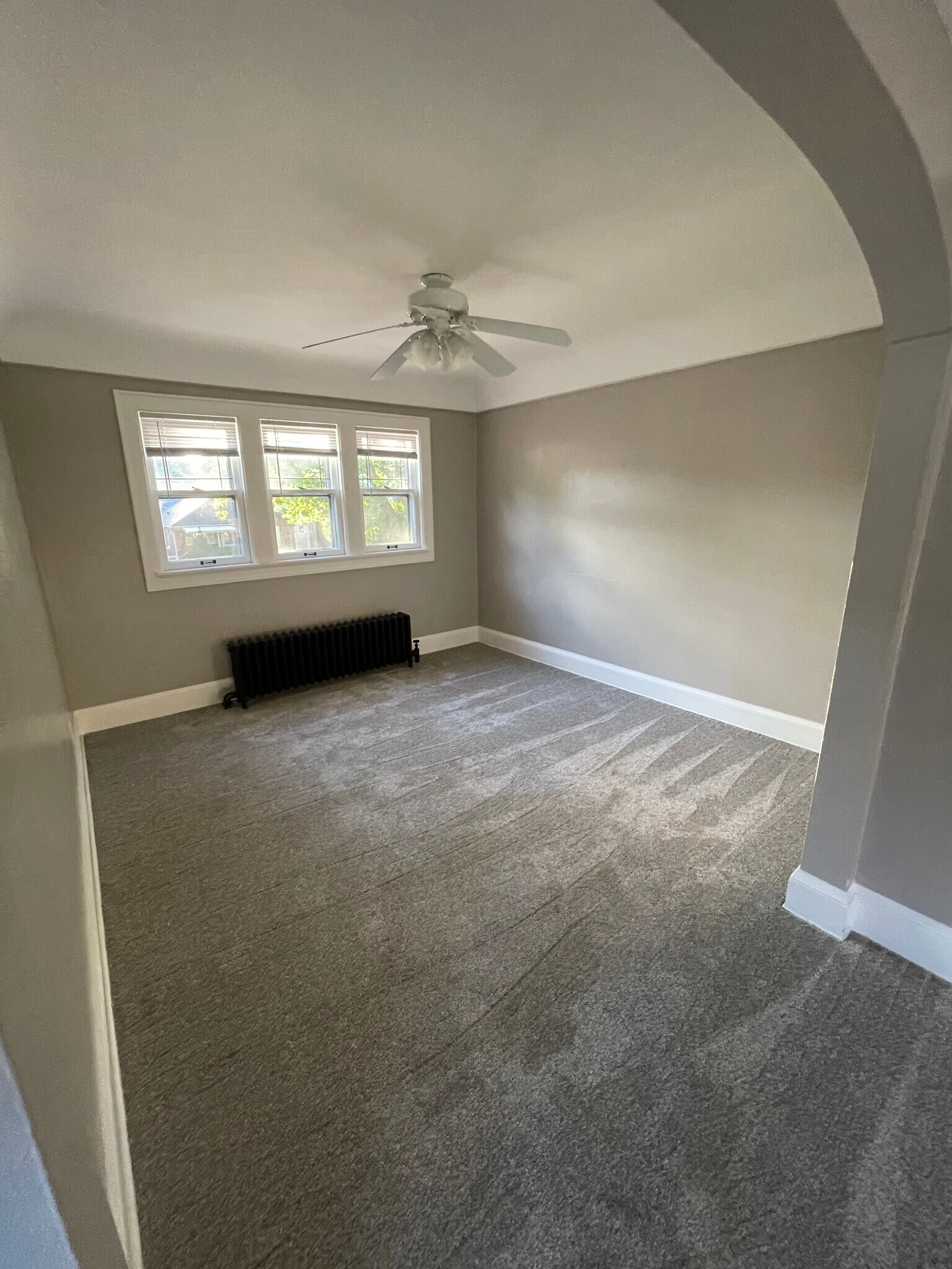 Living room - 3028 S 47th St