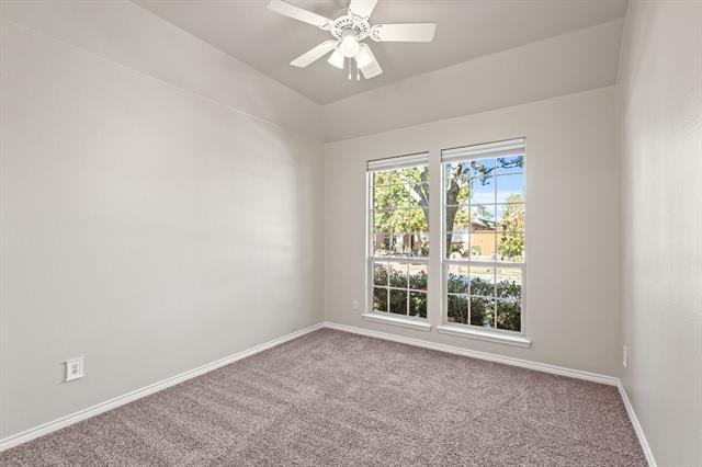 Building Photo - 1810 Sanderlain Ln