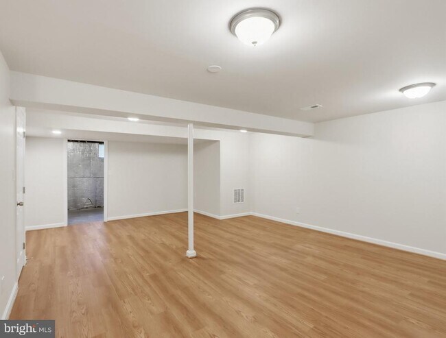 Building Photo - 7203 Rutherford Green Cir
