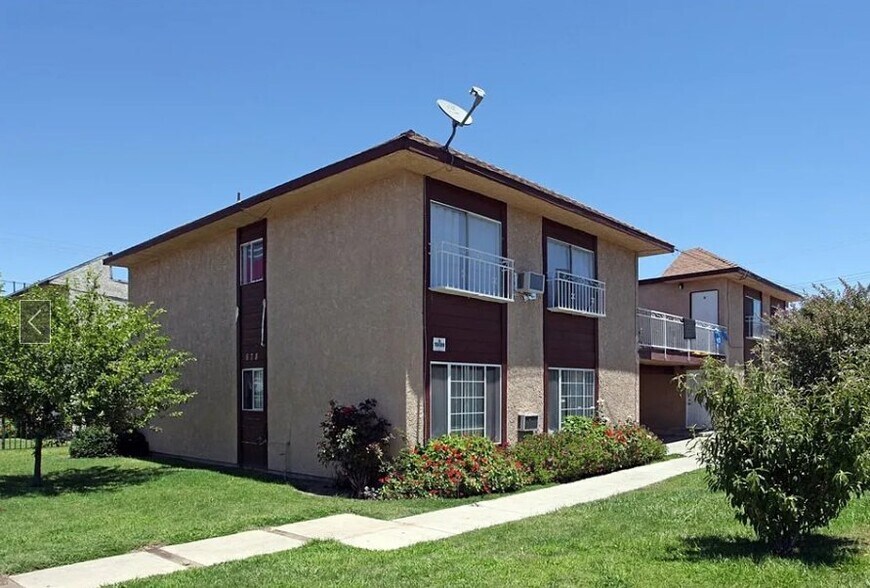 Building Photo - 678 Del Rosa Pl