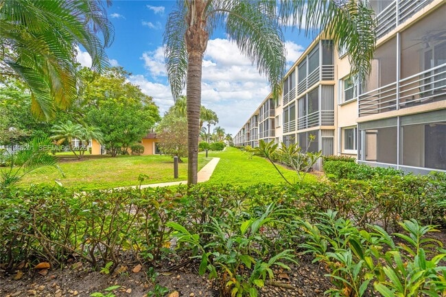 Building Photo - 4502 N Federal Hwy