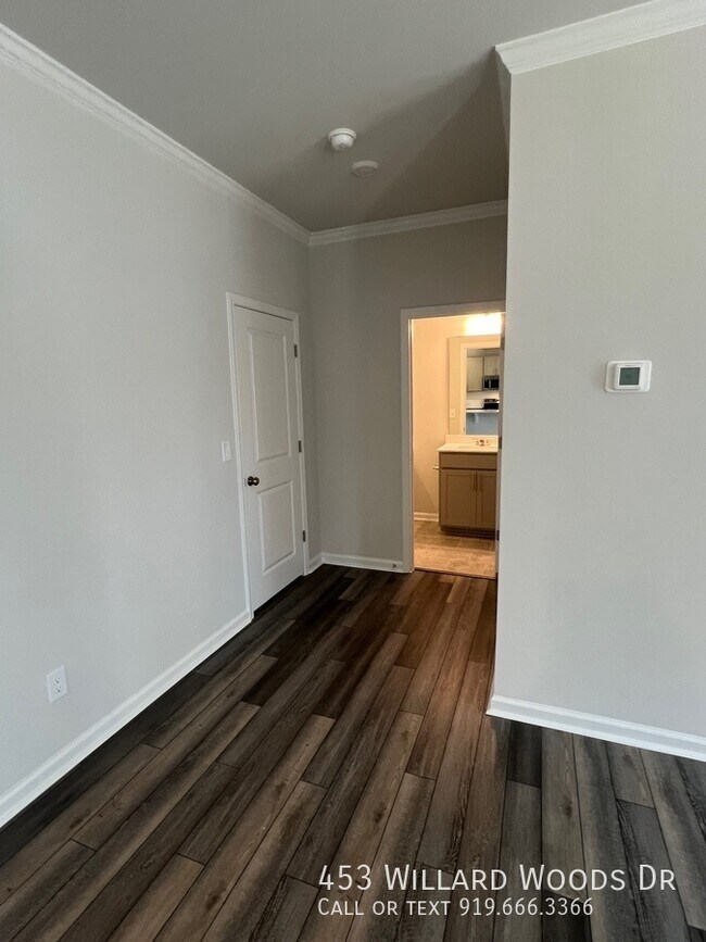 Building Photo - 453 Willard Wds Dr