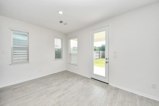 Building Photo - 17310 Rock Willow Ln