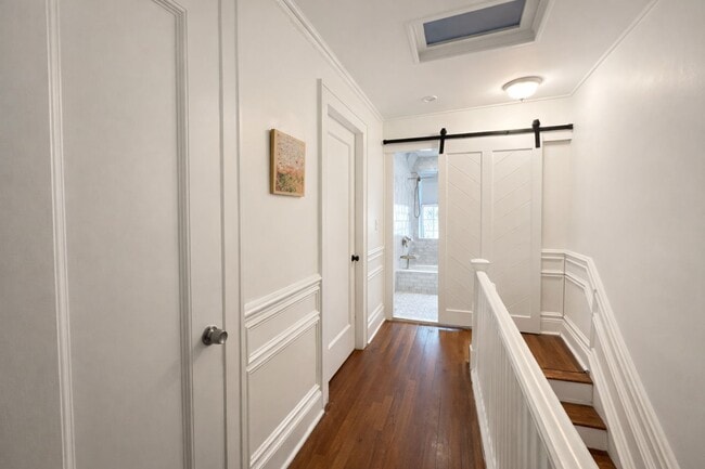 Building Photo - 1-94 Burns St